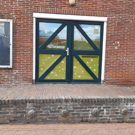 Logement 'De Witte Klok' Oude Bildtzijl Bagian luar foto